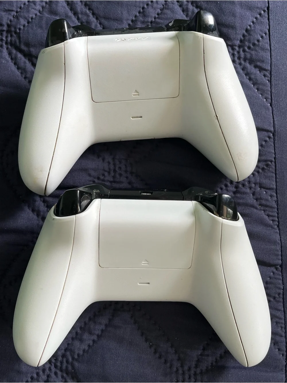 XBOX One with 2 Xbox One Controllers, 3 Xbox One Games, And New Charger, Madden